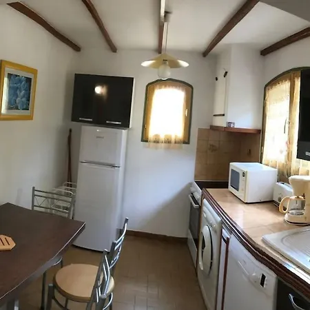 De 50m2 En Rez De Jardin - 3 étoiles Appartamento