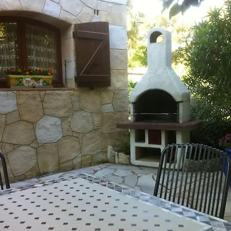 De 50m2 En Rez De Jardin - 3 étoiles *