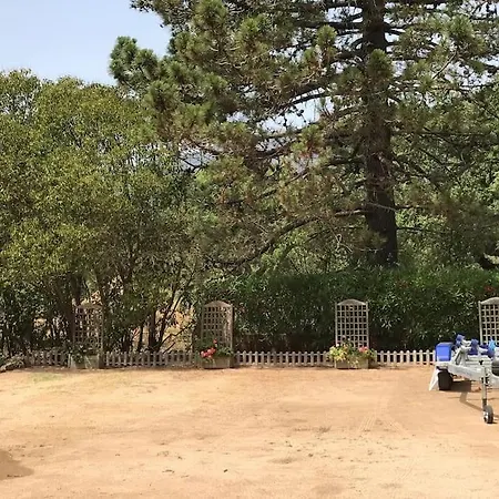 De 50m2 En Rez De Jardin - 3 étoiles *
